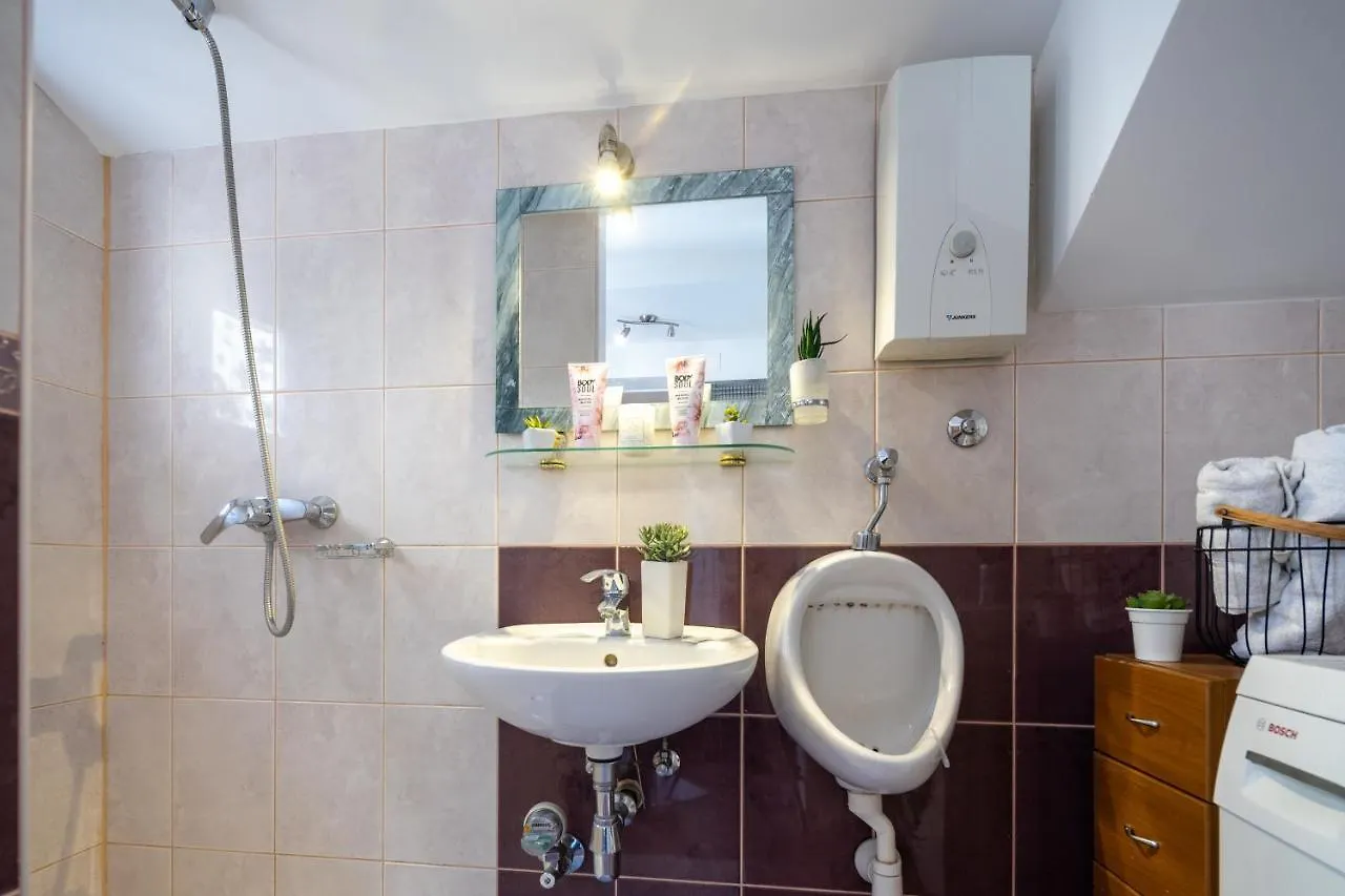 Camellia- Cozy Apartment Split 0*,  Croácia